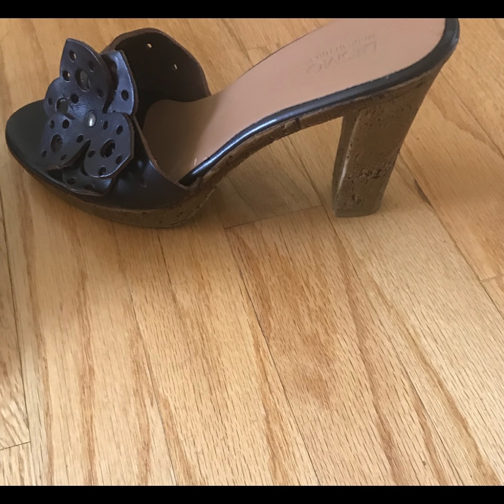 Like new Vintage Italian mules size 38. (8) Made in Italy